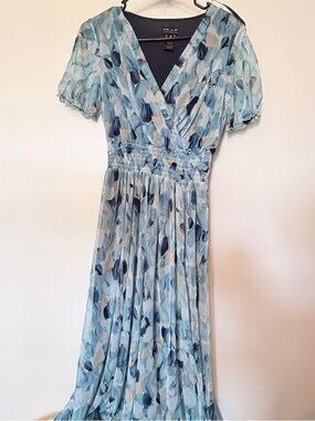 kate spade New York Light Blue Leaf-Print Maxi Dress